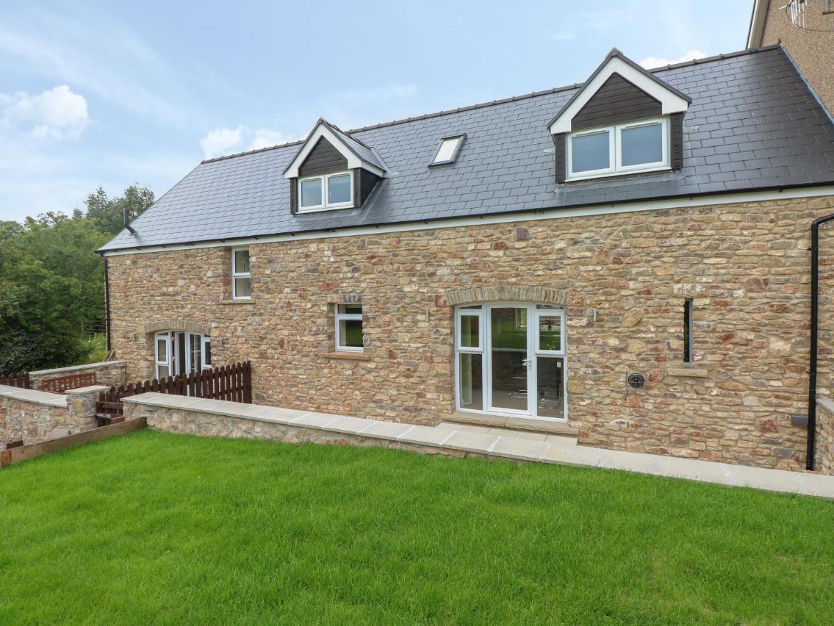 Woodpecker Barn Villa Pontyclun Exterior foto