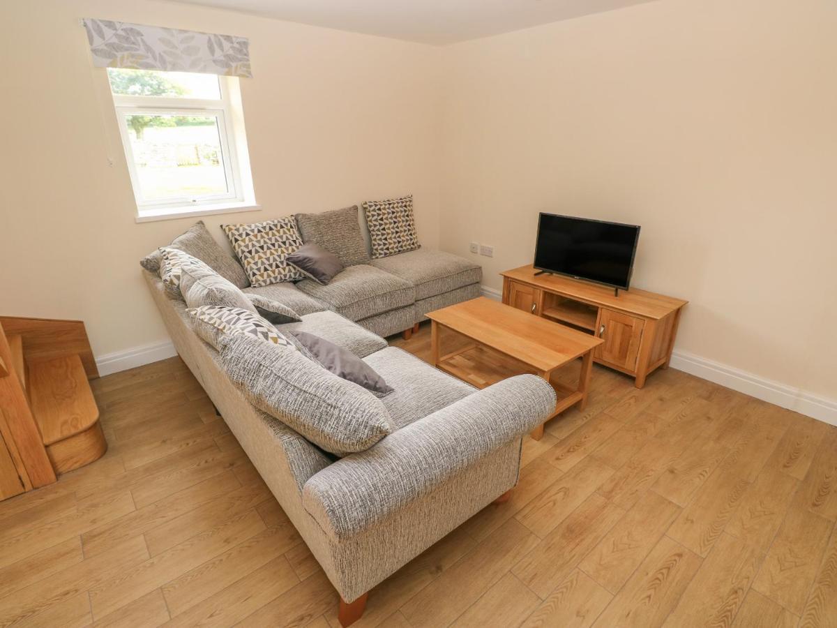 Woodpecker Barn Villa Pontyclun Exterior foto